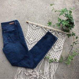 Level 99 Skinny Jeans Size 28